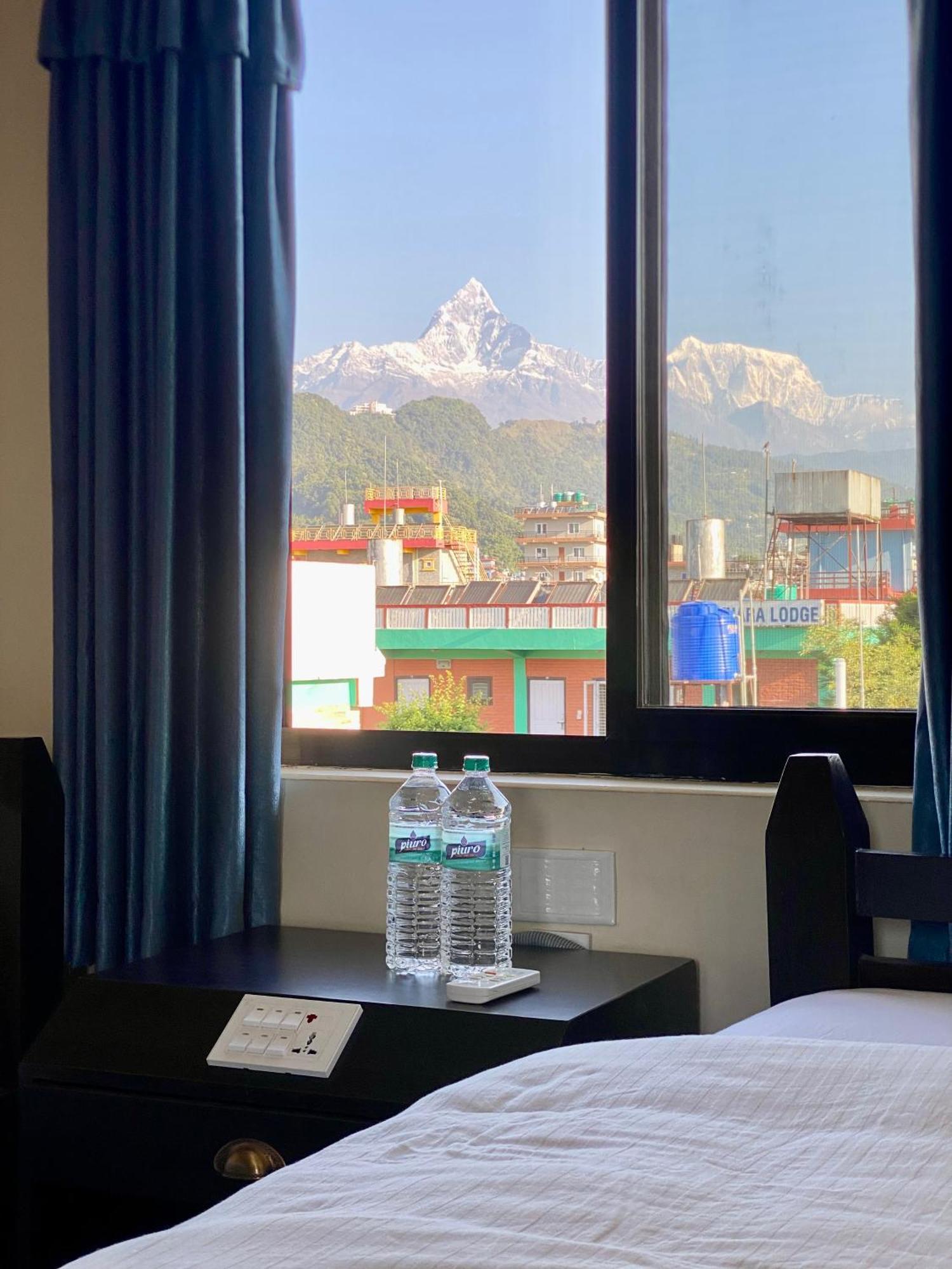 Hotel K2 Покхара Экстерьер фото